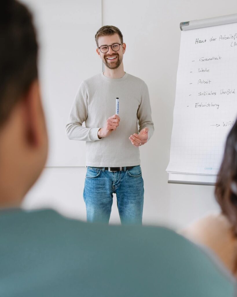 Mitarbeiter von GIB21 hält BEM-Firmenseminar